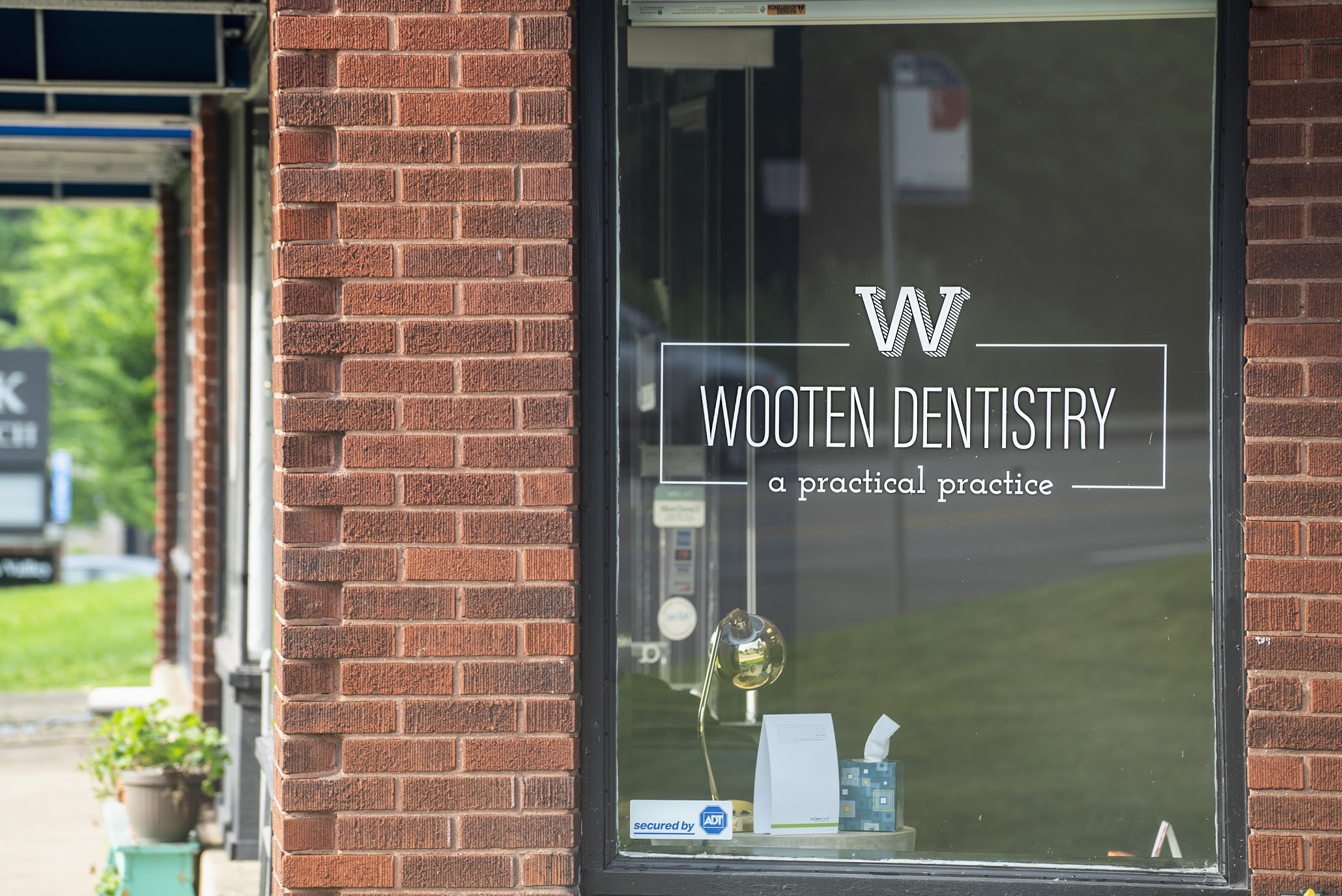 Wooten Dentistry window, Columbus, Ohio